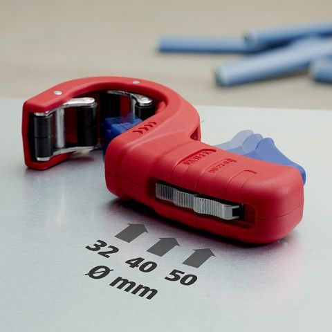 Труборез для канализационных пластиковых труб до 50 мм KNIPEX DP50 90 23 01 BK DP50 90 23 01 BK фото